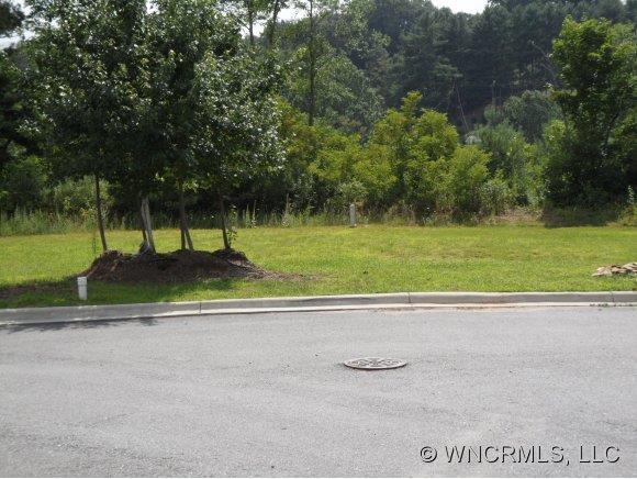 Property image 3 at 4 5 6 7 Sapling Lane, Waynesville, NC 28786