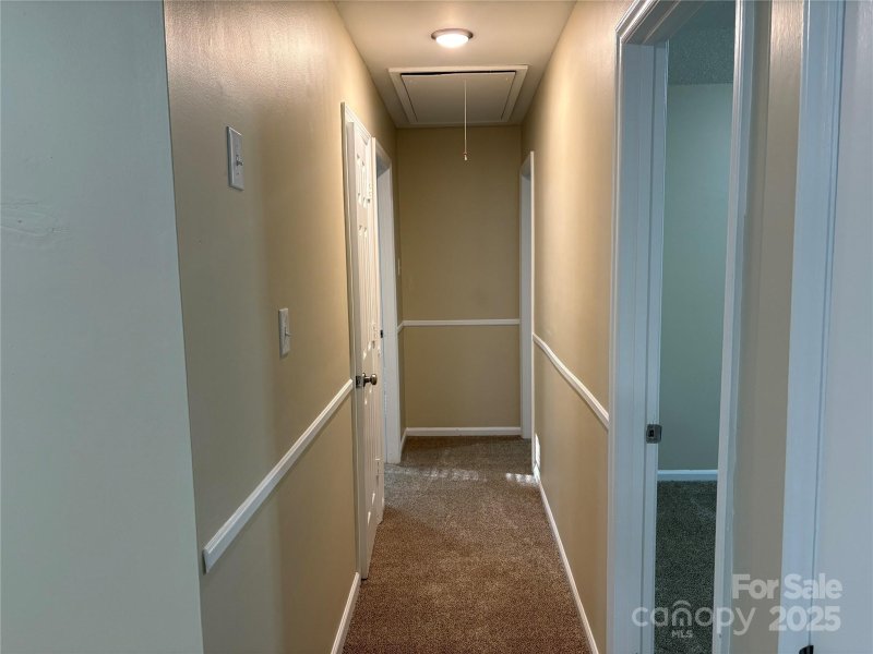 Property image 5 of 10201 Starwood Drive in Cabarrus Woods, Charlotte, NC 28215