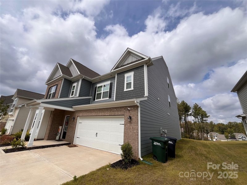 Property image 2 of 299 Hamptons Cove Road in Falls Cove at Lake Norman, Troutman, NC 28166