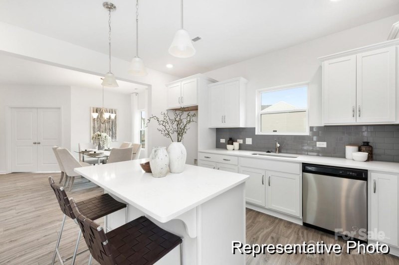 Property image 4 of 145 Clove Hitch Drive in Hidden Lakes, Statesville, NC 28677