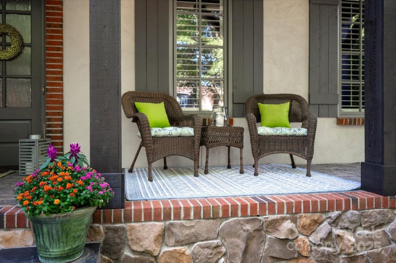 Property image 5 at 7911 Pemswood Street, Charlotte, NC 28277