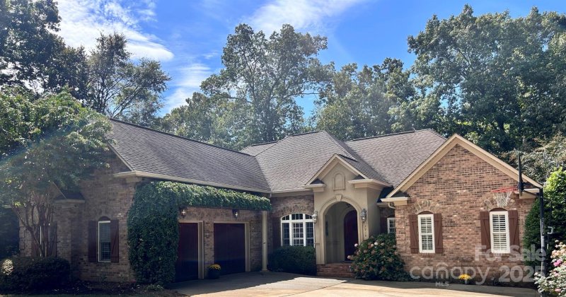 Cowans Ford Country Club, Stanley Community