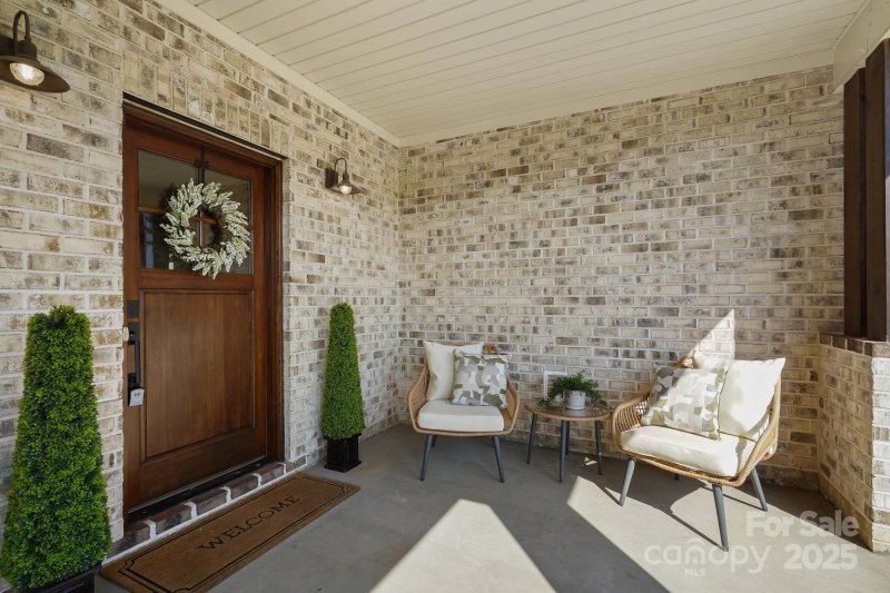 Property image 3 of 7966 Dell Drive in Fenton Dell, Harrisburg, NC 28075