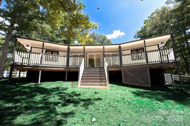 Property image 3 of 200 Lakeview Road in Anderson Heights, Albemarle, NC 28001