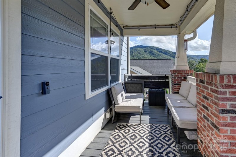 Property image 5 of 17 Teems Lane in Byrdcliffe, Asheville, NC 28805