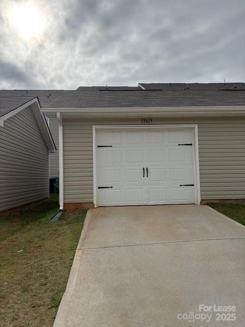 Property image 2 of 15619 Country House Street in Chateau, Charlotte, NC 28273