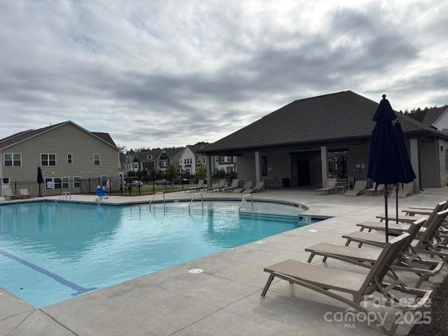 Property image 3 of 15619 Country House Street in Chateau, Charlotte, NC 28273