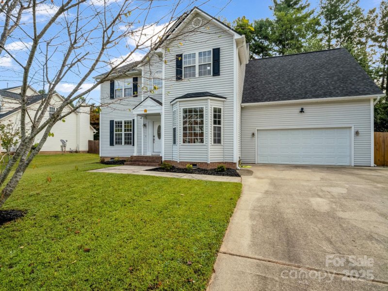 Property image 4 of 187 Riverbirch Drive in Riverbirch, Fletcher, NC 28732