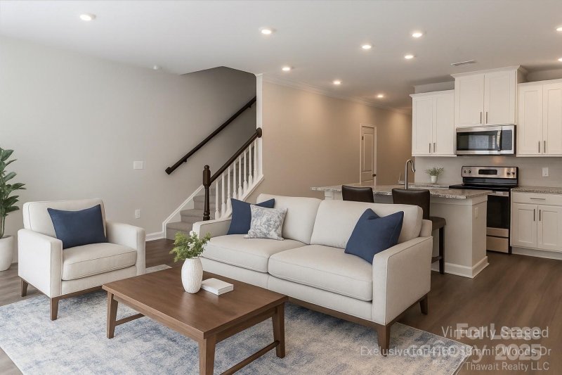 Property image 3 of 4159 Summit Woods Drive in Galloway Ridge, Charlotte, NC 28216