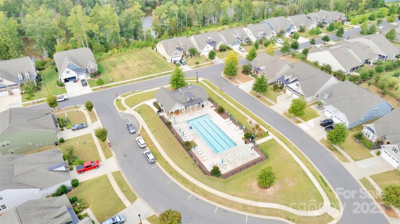 Property image 4 of 379 Kentmere Lane in Summerhouse at Paddlers Cove, Clover, SC 29710