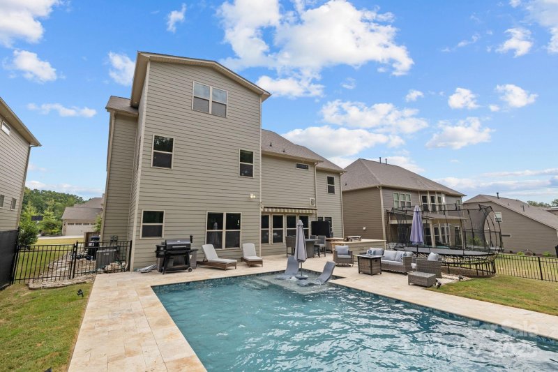 Property image 3 of 5681 Regal Way in Queensbridge, Indian Land, SC 29707