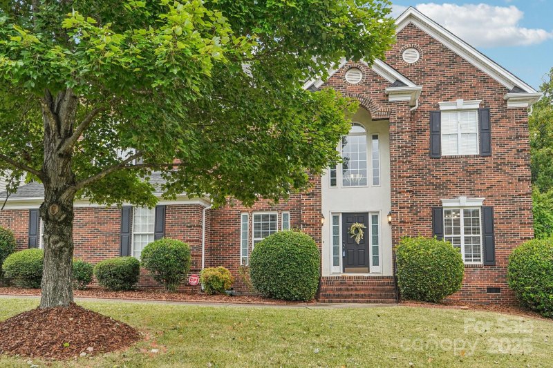 Property image 2 at 11111 Fountaingrove Drive, Charlotte, NC 28262