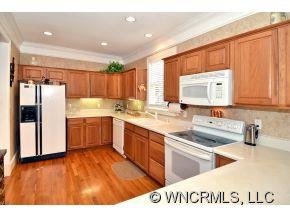 Property image 4 at 15 Flowering Cherry Drive, Asheville, NC 28805