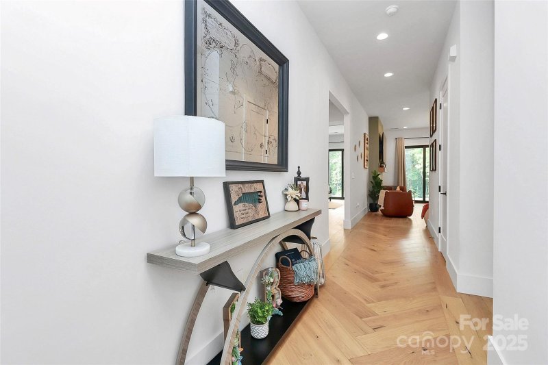 Property image 5 of 17102 Green Hill Road in River Lure, Charlotte, NC 28278