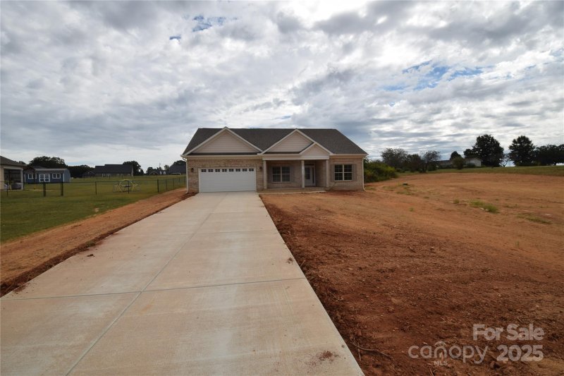 Property image 2 of 3030 Buffet Lane in Sabella Estates, Monroe, NC 28110