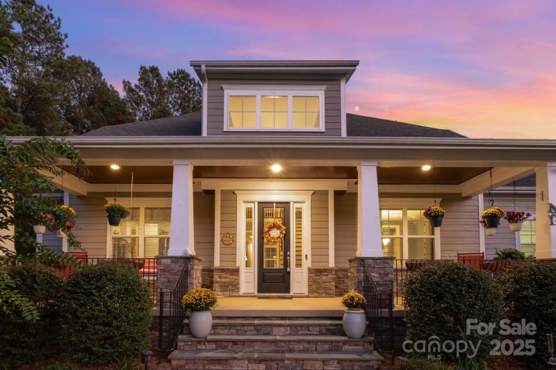 Property image 3 of 6065 Chimney Bluff Road in Riverchase Estates, Lancaster, SC 29720