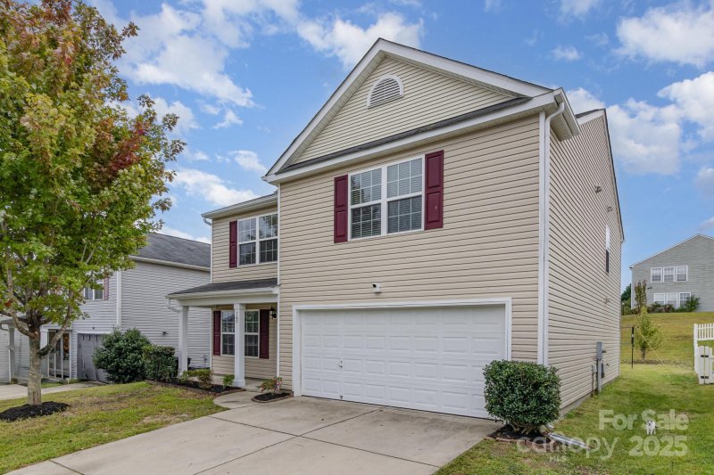 Property image 3 of 760 Bartram Avenue in Hallstead, Concord, NC 28025