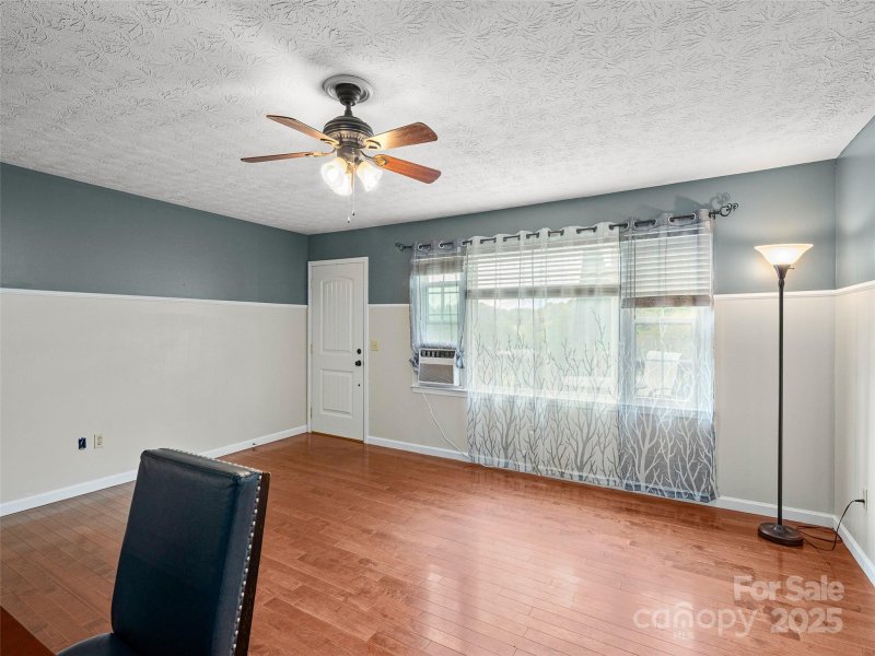 Property image 4 of 84 Candlelight Circle in Green Acres, Clyde, NC 28721