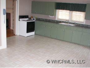 Property image 4 at 11 Johnson Drive, Canton, NC 28716