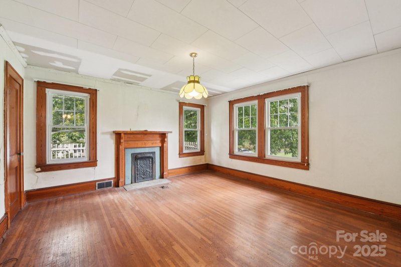 Property image 2 of 1110 Rogers Lake Road in Shady Brook, Kannapolis, NC 28081