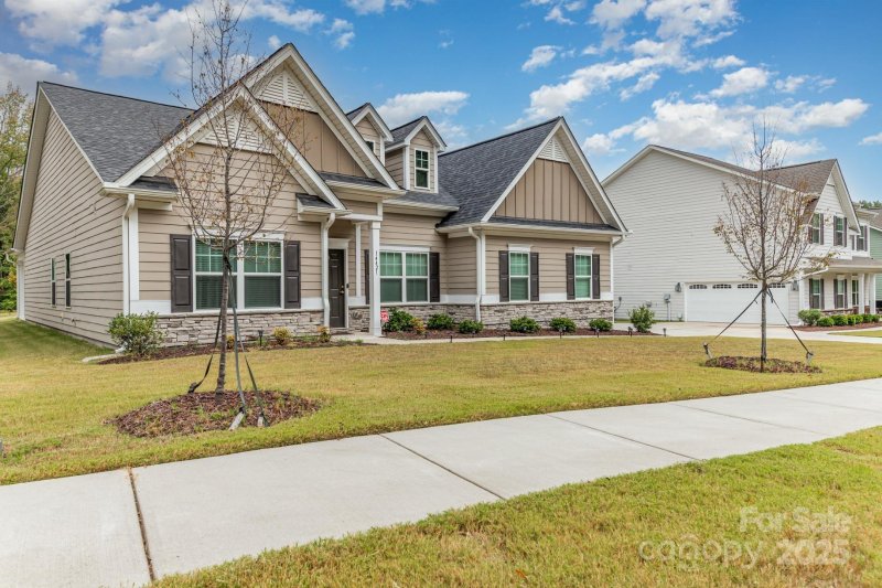 Property image 2 of 14421 Holbrooks Road in New Haven Park, Huntersville, NC 28078