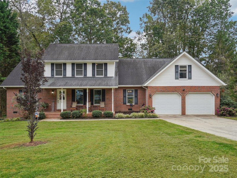 Property image 2 of 2 Cambridge Drive in High Meadows, Candler, NC 28715