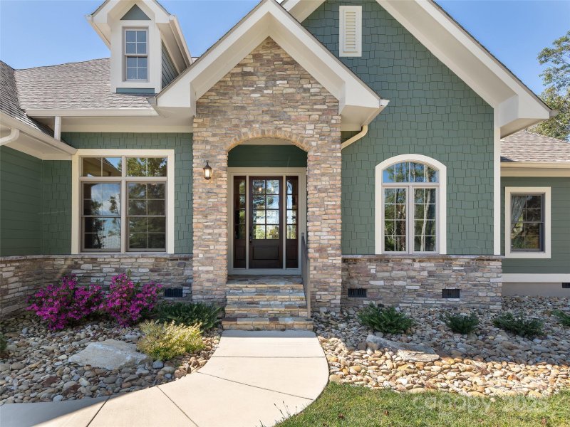 Property image 3 of 390 Dancing Bear Drive in Grand Highlands at Bearwallow, Hendersonville, NC 28739