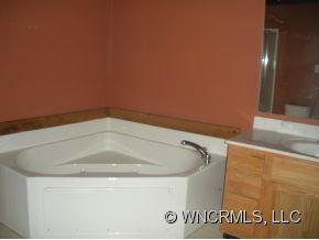 Property image 5 at 142 Blake Dr, Canton, NC 28716