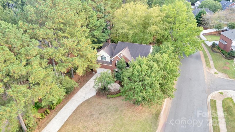 Property image 3 of 4188 Deerfield Drive in Oak Park, Concord, NC 28027