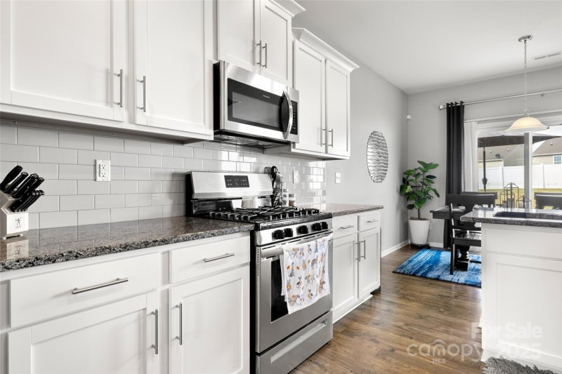 Property image 5 of 2427 Tallet Trace in Sutton Farms, Charlotte, NC 28216