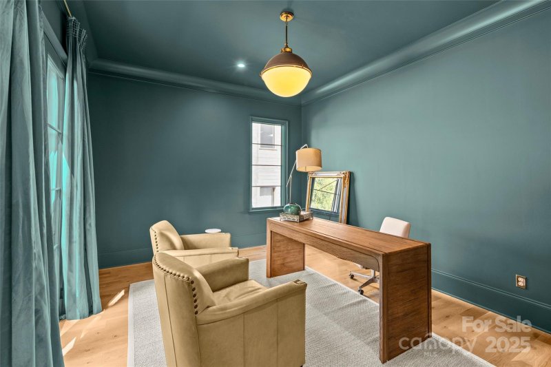 Property image 5 of 3345 Willow Oak Road in Myers Park, Charlotte, NC 28209