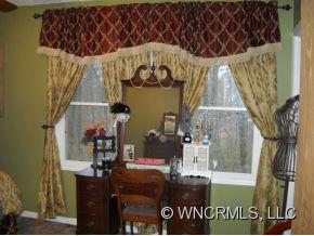 Property image 3 at 8 Tuckaway Drive, Asheville, NC 28803