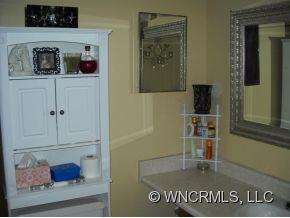 Property image 4 at 8 Tuckaway Drive, Asheville, NC 28803