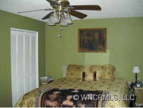 Property image 5 at 8 Tuckaway Drive, Asheville, NC 28803