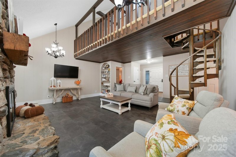 Property image 5 of 507 6th Avenue in Lecho Park, Conover, NC 28613