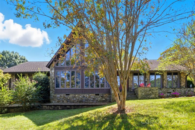 Heatherloch, Gastonia Community