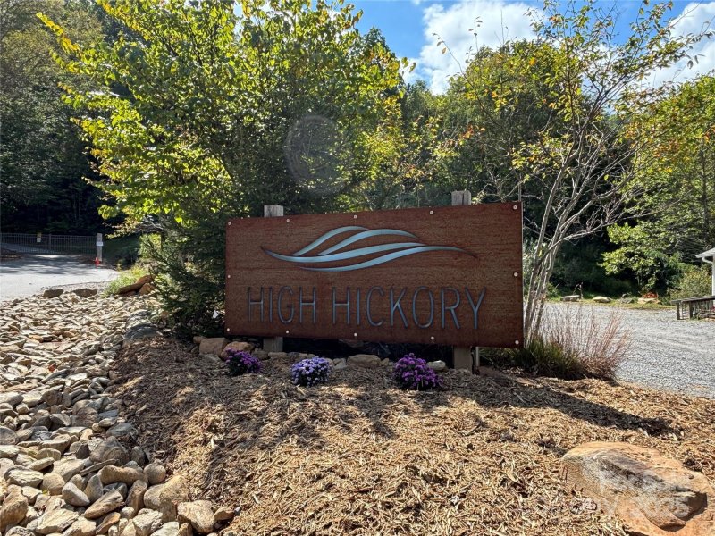 Property image 2 of 402 High Hickory Trail in High Hickory, Swannanoa, NC 28778