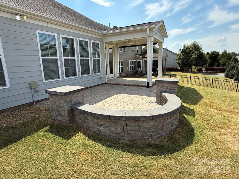 Property image 2 of 17538 Austins Creek Drive in The Palisades, Charlotte, NC 28278