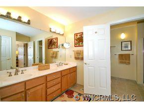 Property image 4 at 100 Blackberry Place, Hendersonville, NC 28739