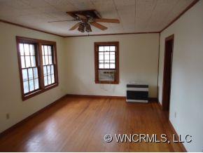 Property image 2 at 63 Walnut Ridge Dr, Clyde, NC 28721