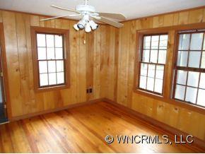 Property image 3 at 63 Walnut Ridge Dr, Clyde, NC 28721