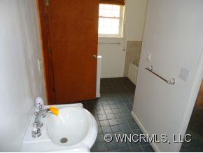 Property image 4 at 63 Walnut Ridge Dr, Clyde, NC 28721