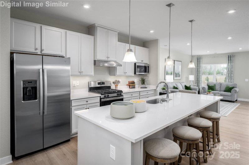 Property image 3 of 11038 Emerson Landing Drive in Afton Arbors, Charlotte, NC 28216