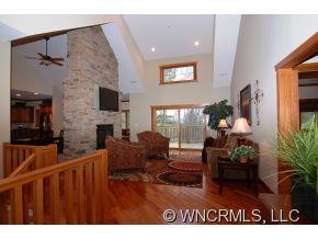 Property image 4 at 160 Flameleaf Lane, Hendersonville, NC 28739