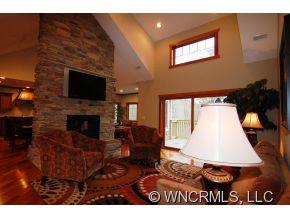 Property image 5 at 160 Flameleaf Lane, Hendersonville, NC 28739
