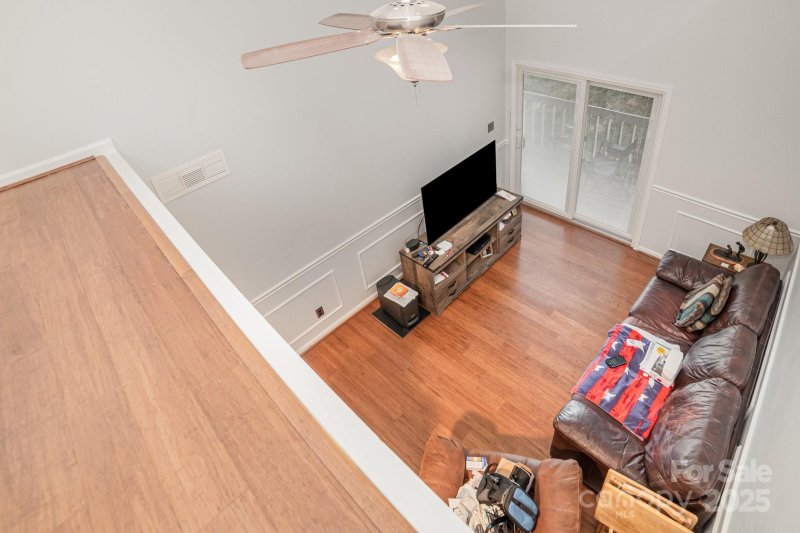 Property image 5 of 140 Lake Concord Road in Candlewood Square, Concord, NC 28025