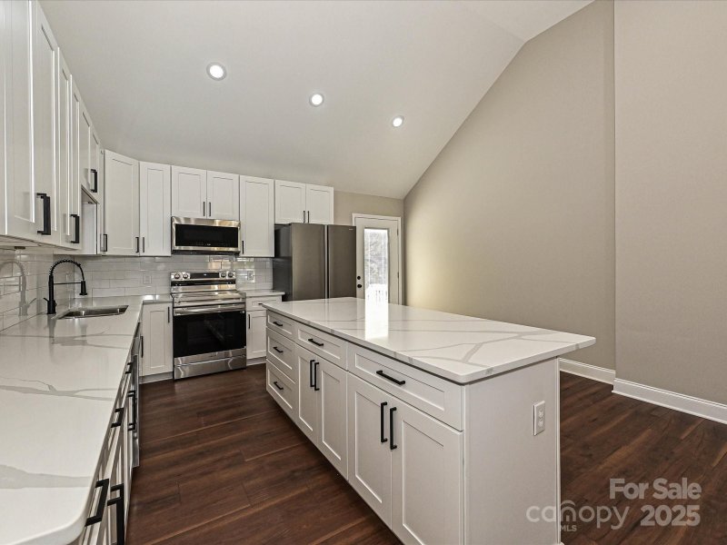 Property image 5 of 711 Green Street in Woodland Park, Rock Hill, SC 29730