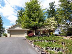 Property image 2 at 802 Peregrine Drive, Hendersonville, NC 28739