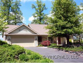 Property image 3 at 802 Peregrine Drive, Hendersonville, NC 28739