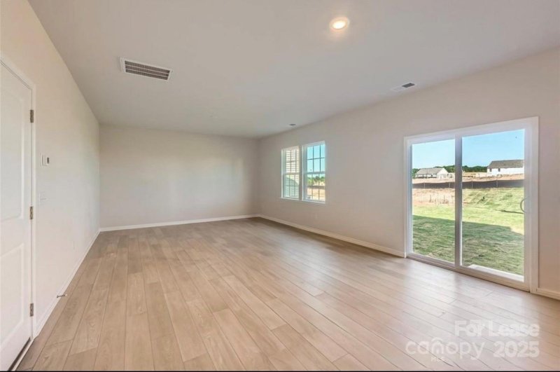 Property image 4 at 6337 Fairfax Court, Maiden, NC 28650